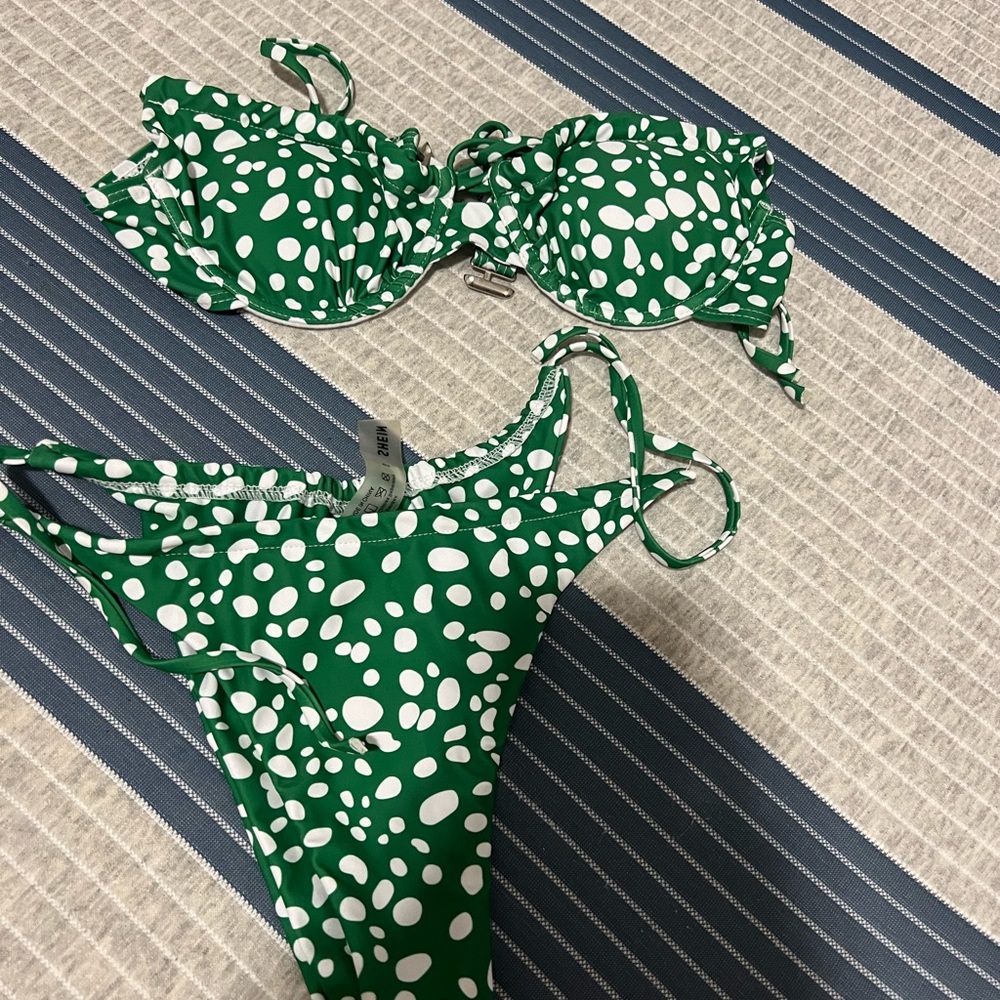 GREEN BIKINI